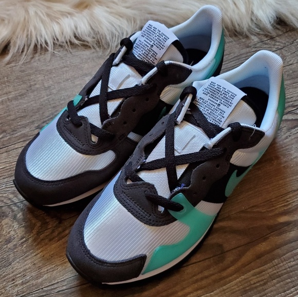 NEW Nike V. Love O.X. (Rare) - Picture 6 of 8